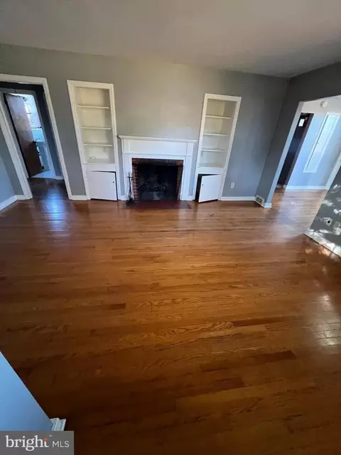 Living - 1530 Bear Corbitt Rd, Bear, DE 19701 photo 1 of 3