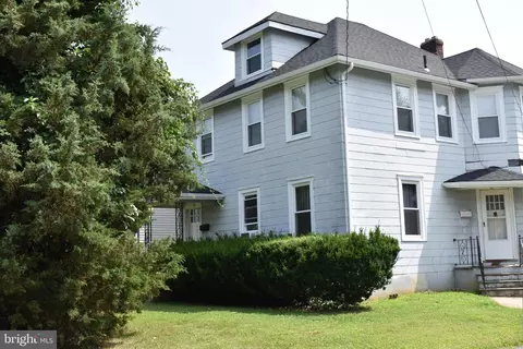 16 N Woodward Ave, Wilmington, DE 19805