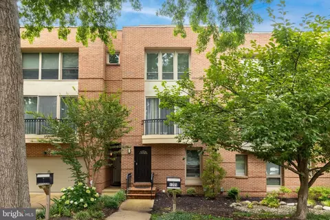 1205 Shallcross Ave, Wilmington, DE 19806