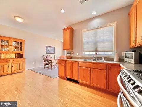 Kitchen - 48 Springfield Cir, Middletown, DE 19709 photo 3 of 4