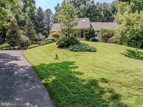 427 Upper Pike Creek Rd, Newark, DE 19711
