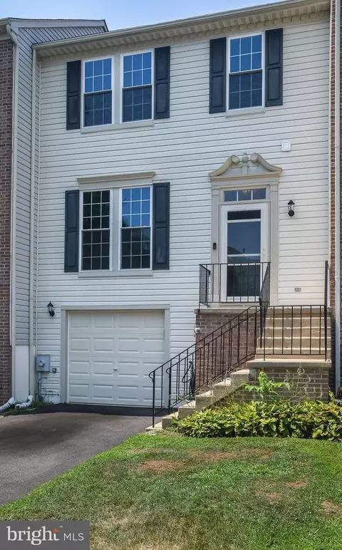 130 Monet Cir, Wilmington, DE 19808
