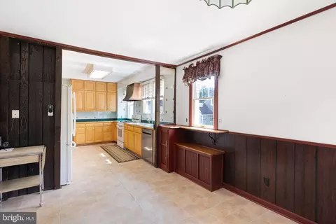 Entry Way - 11 Capitol Pl, Newark, DE 19711 photo 1 of 2