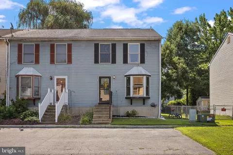 137 Council Cir, Newark, DE 19702