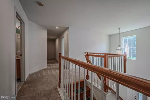 Entry Way - 44 Deerborne Trl, Newark, DE 19702 photo 1 of 1