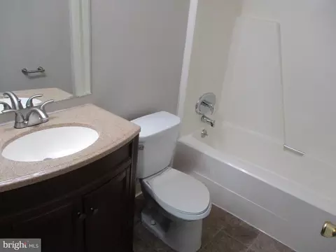 4 Flute Dr, Newark, DE 19713 photo 7