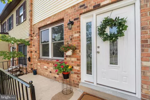 4834 Plum Run Ct, Wilmington, DE 19808