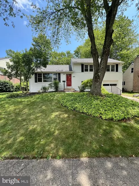 1212 Crestover Rd, Wilmington, DE 19803
