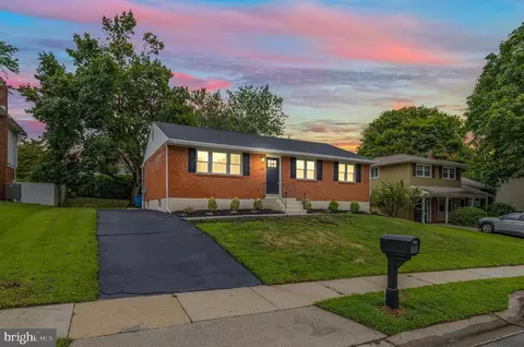 30 Vansant Rd, Newark, DE 19711