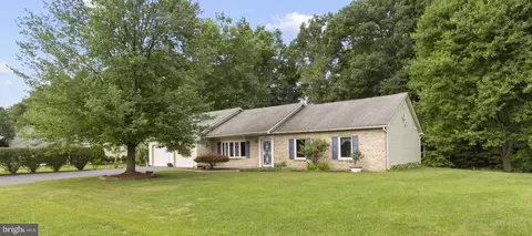114 Mary Dr, Newark, DE 19702