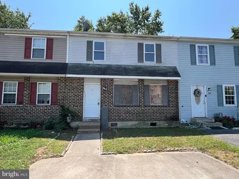 37 Curlew Cir, Newark, DE 19702