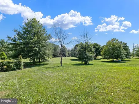 Exterior - 106 Lynemore Dr, Townsend, DE 19734 photo 5 of 6