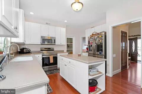 13 Pollari Cir, Newark, DE 19702 photo 15