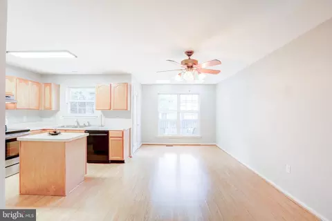 209 Pavin Ct, Newark, DE 19702 photo 32