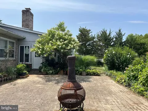 Exterior - 306 Manubay Ct, Bear, DE 19701 photo 6 of 11
