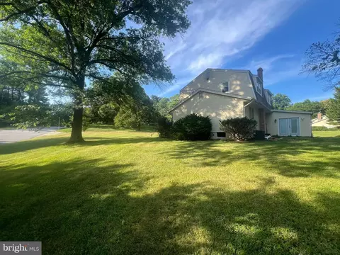 2 Canter Cir, Newark, DE 19711 photo 3