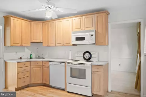 Kitchen - 39 Worral Dr, Newark, DE 19711 photo 1 of 1