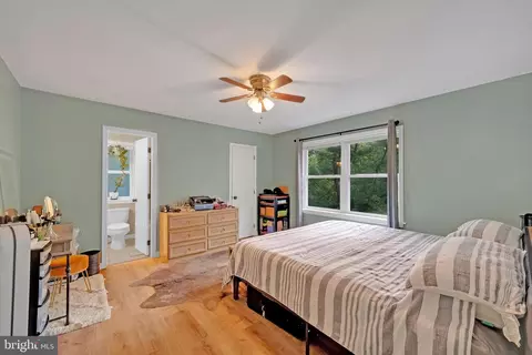 Bedroom - 80 Shields Ln, Newark, DE 19702 photo 3 of 3
