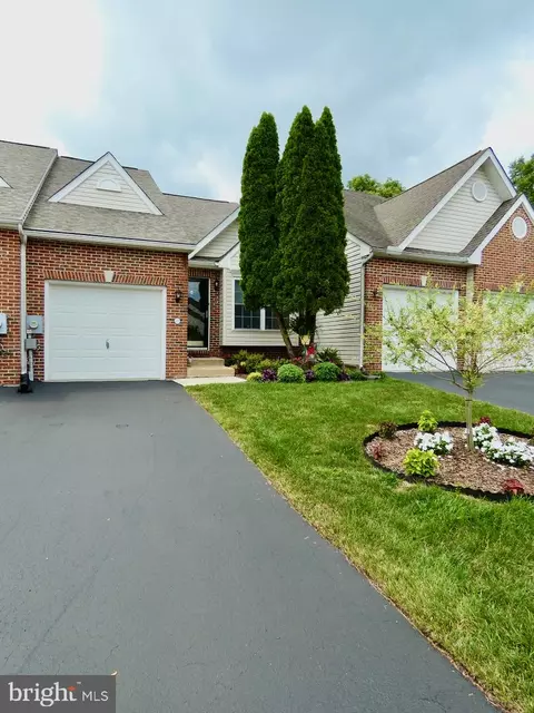 254 W Red Lion Dr, Bear, DE 19701