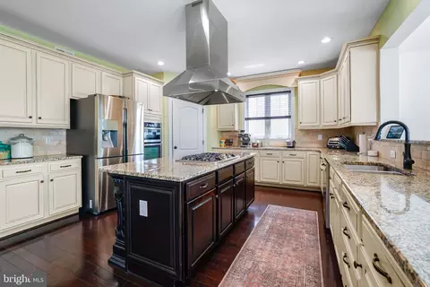 Kitchen - 1458 Olmsted Dr, Bear, DE 19701 photo 2 of 4
