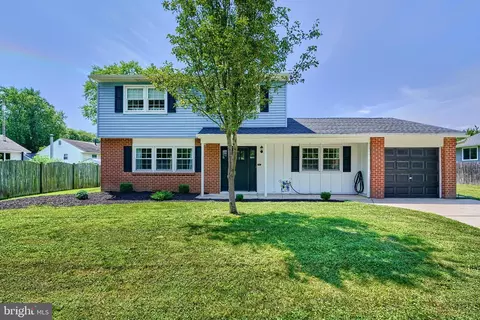 Exterior - 3 Cornwall Dr, Newark, DE 19711 photo 2 of 10