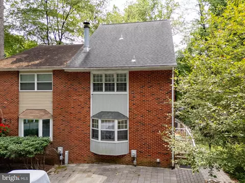 14 Helios Ct, Newark, DE 19711