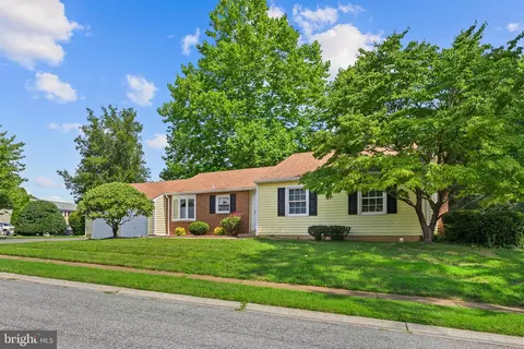 4 Forge Rd, Newark, DE 19711 photo 2