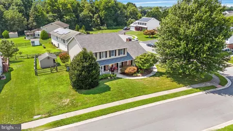 35 Monticello Dr, Bear, DE 19701