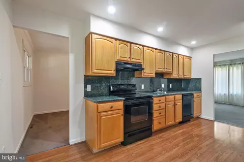 Entry Way - 129 Sonant Dr, Newark, DE 19713 photo 1 of 1