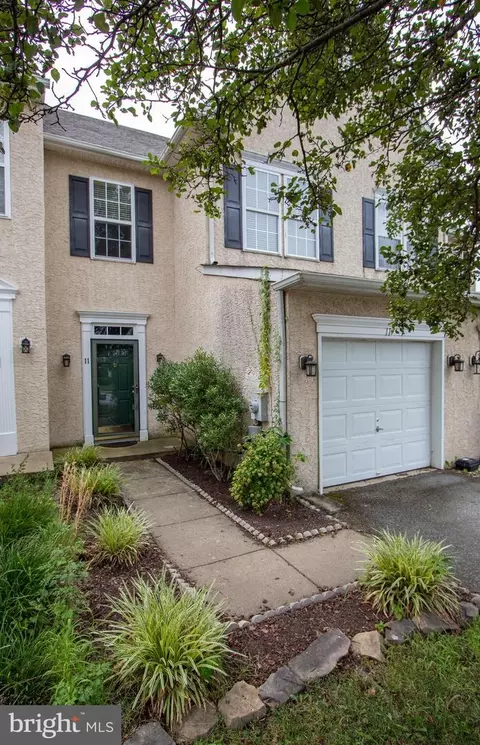 11 W Sarazen Dr, Middletown, DE 19709