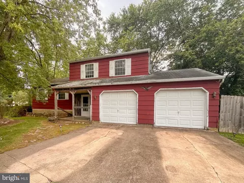 11 Manston Manor Ct, Bear, DE 19701