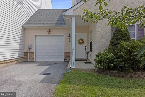 239 Camerton Ln, Townsend, DE 19734 photo 2