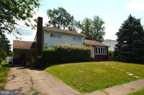 33 Benning Rd, Claymont, DE 19703