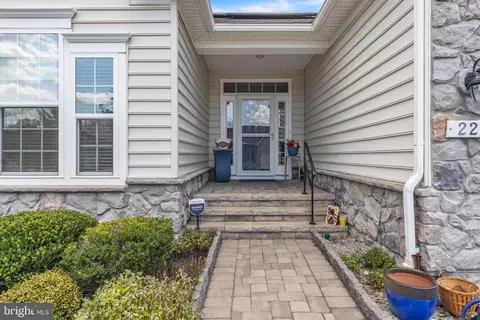 229 Glenshee Dr, Townsend, DE 19734 photo 2