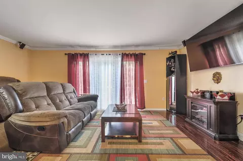 Living - 321 Norman Dr, Newark, DE 19702 photo 1 of 1