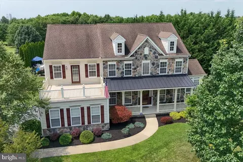112 Canal Way, Newark, DE 19702