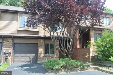 5407 Pinehurst Dr, Wilmington, DE 19808
