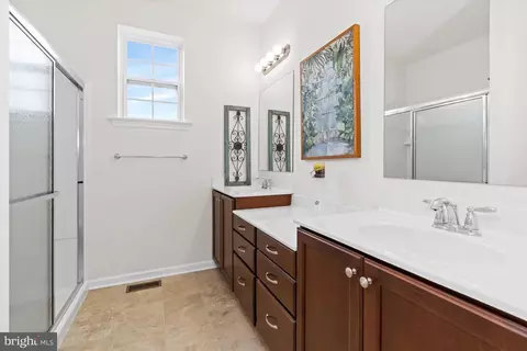 Bath - 5410 Proust Pl, Middletown, DE 19709 photo 2 of 4