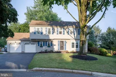 4 Wolf Trap Cir, Hockessin, DE 19707