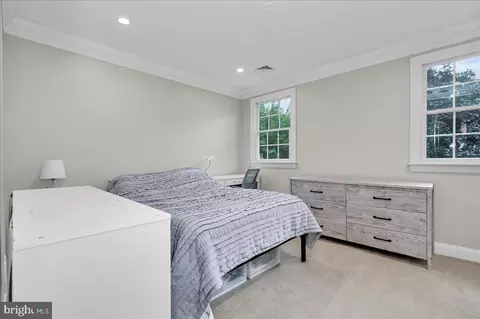 Bedroom - 8 Staten Dr, Hockessin, DE 19707 photo 2 of 4