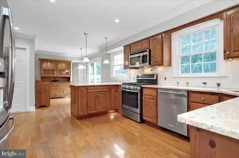 Kitchen - 8 Staten Dr, Hockessin, DE 19707 photo 1 of 3