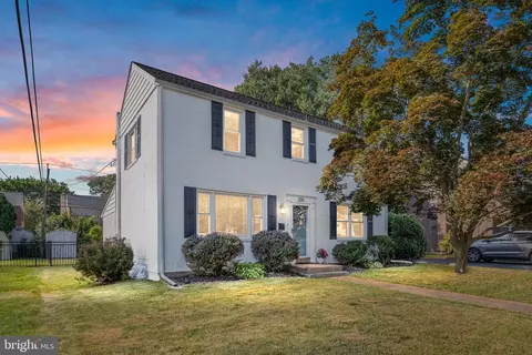 205 Potomac Rd, Wilmington, DE 19803
