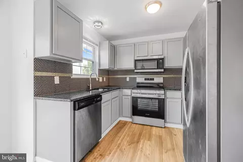 Kitchen - 5 Foxton Dr, Newark, DE 19702 photo 1 of 2