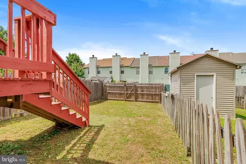 Exterior - 5 Foxton Dr, Newark, DE 19702 photo 3 of 4