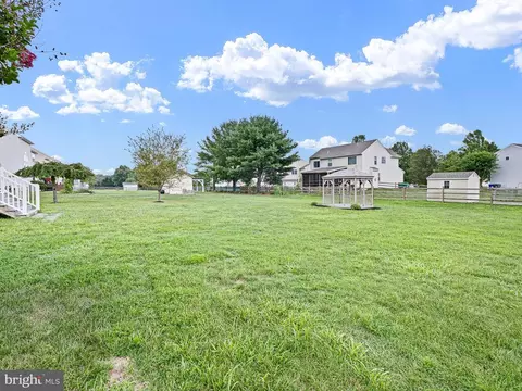 115 Amberwood Dr, Bear, DE 19701 photo 4
