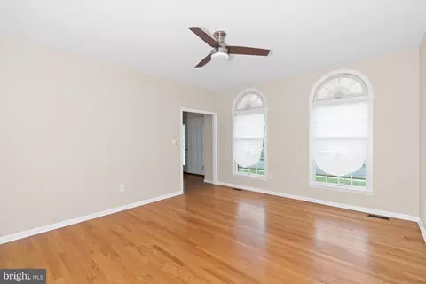 Living - 115 N Gabriel Dr, Bear, DE 19701 photo 5 of 6