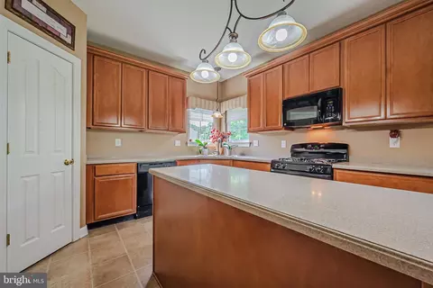 Kitchen - 233 Foxglove Loop, Bear, DE 19701 photo 2 of 5