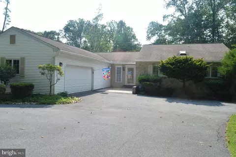 1190 Corner Ketch Rd, Newark, DE 19711