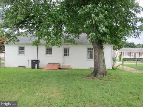 Exterior - 809 S Cass St, Middletown, DE 19709 photo 3 of 4