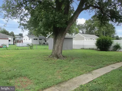 Exterior - 809 S Cass St, Middletown, DE 19709 photo 4 of 4